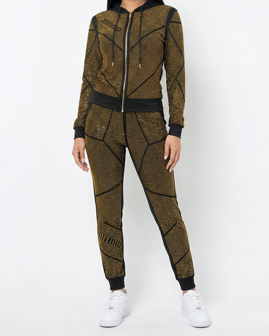 طقم بيجاما قطن فاخر – هودي وبنطلون مرصع بالكامل