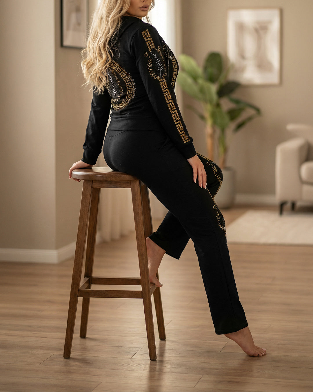 طقم ترينج قطن ريشة فرزتشي - اسود\ذهبي