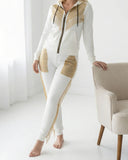 طقم بيجاما قطن ملكي – أبيض مرصع بسلاسل ذهبية وكريستال