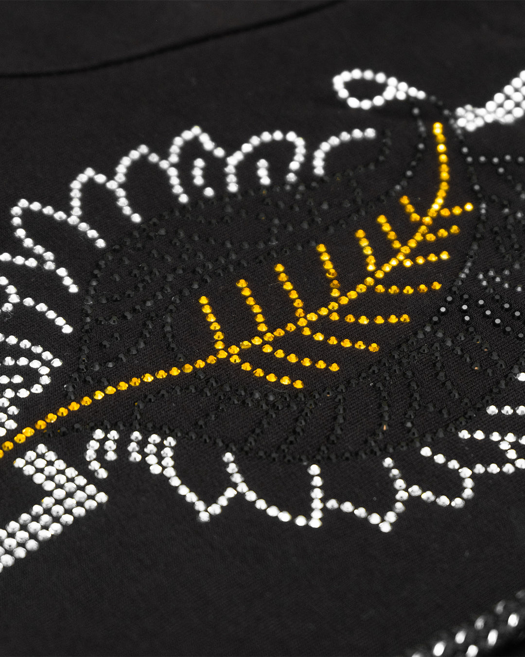 طقم "أثينا" الكلاسيكي – أسود قطني بنقشة المفتاح الإغريقي الكريستالية