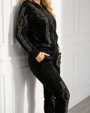 طقم "أثينا" الكلاسيكي – أسود قطني بنقشة المفتاح الإغريقي الكريستالية